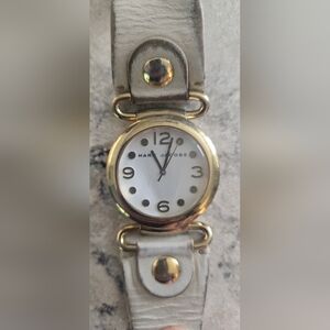 MARC JACOBS MOLLY GOLD TONE WATCH Model MBM1095